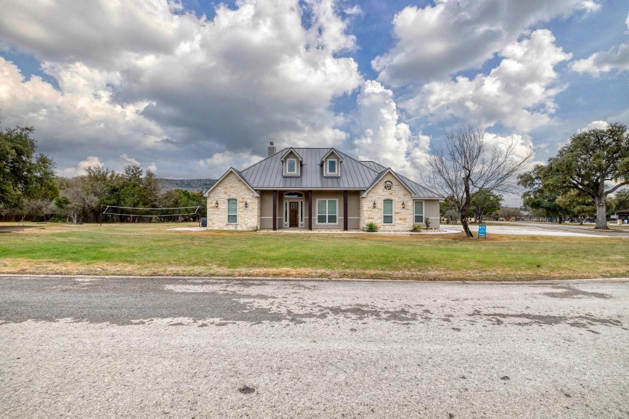 Driftwood Villa Concan Exterior photo